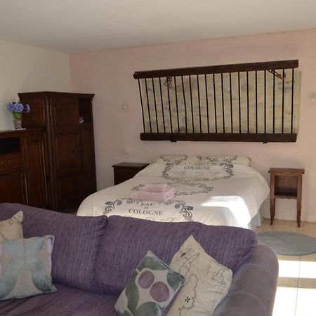 Le Studio Apartment Azille Luaran gambar