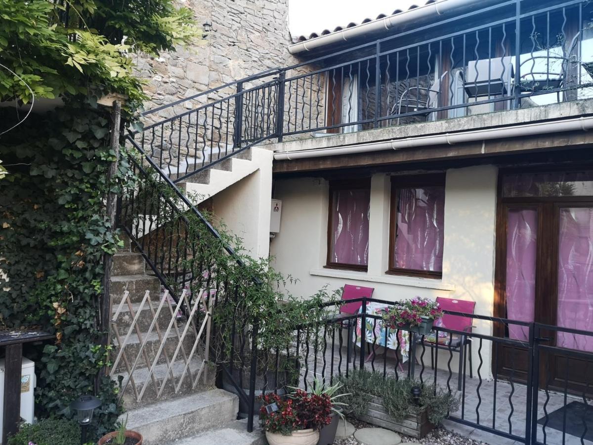 Le Studio Apartment Azille Luaran gambar